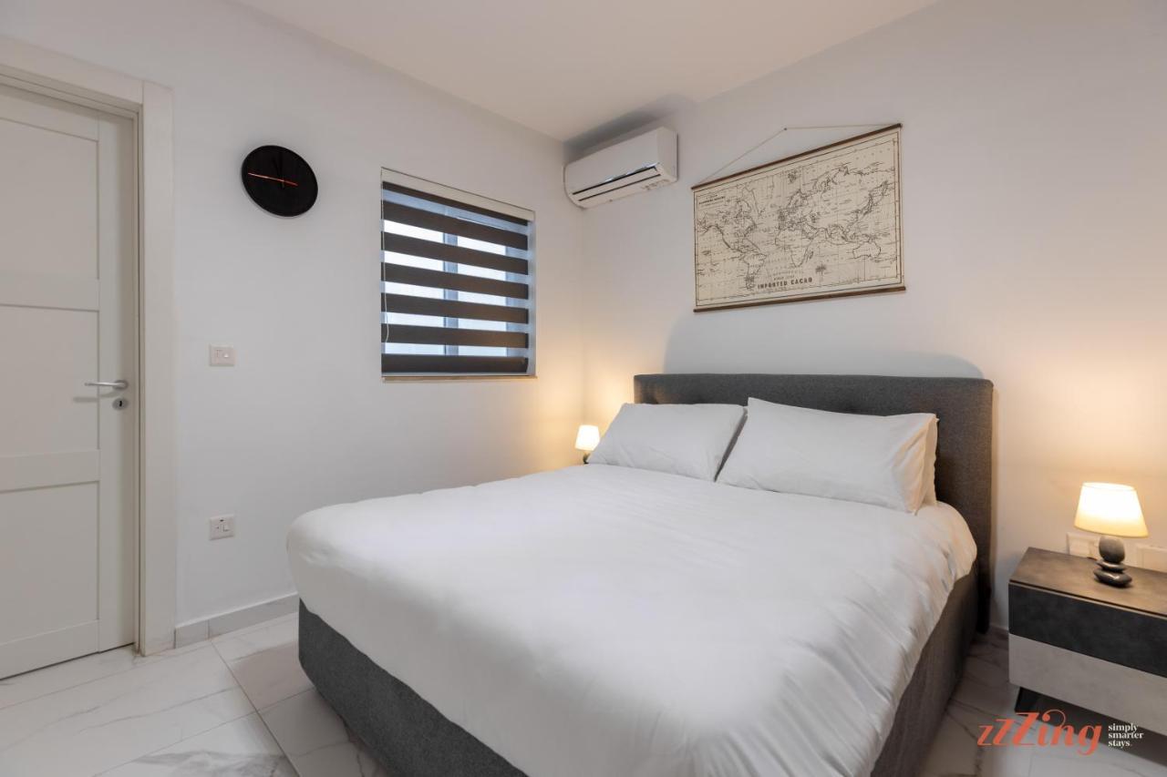 A Stunning Apartment With Spectacular Sea Views St. Paul's Bay Buitenkant foto