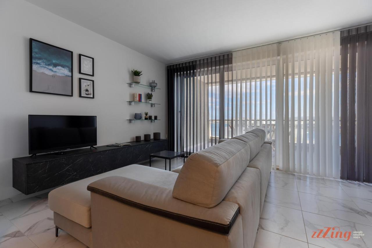 A Stunning Apartment With Spectacular Sea Views St. Paul's Bay Buitenkant foto