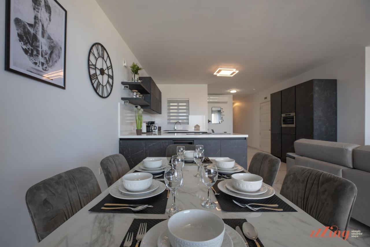 A Stunning Apartment With Spectacular Sea Views St. Paul's Bay Buitenkant foto