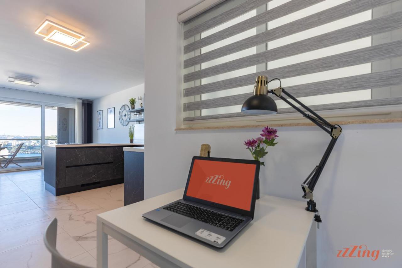A Stunning Apartment With Spectacular Sea Views St. Paul's Bay Buitenkant foto